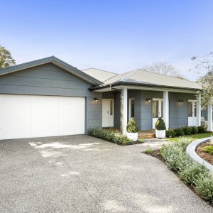 driveway and front of house