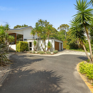 21 Daveys Bay Road-101