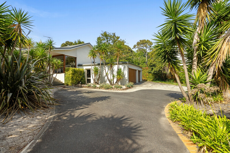 21 Daveys Bay Road-101