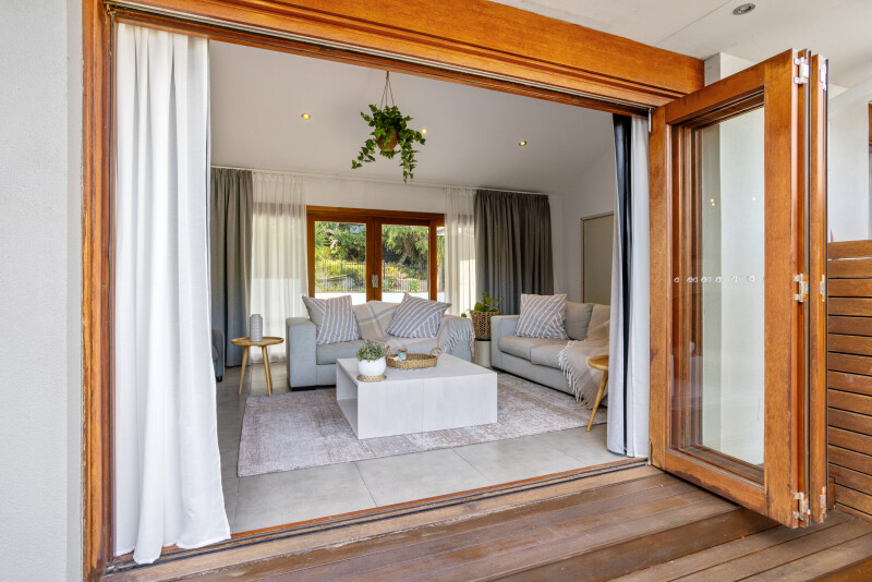 21 Daveys Bay Road-118