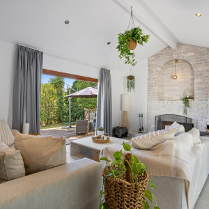 21 Daveys Bay Road-119