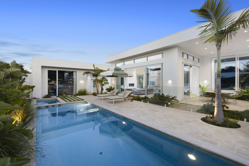 66 Koornalla Cres_DUSK_04