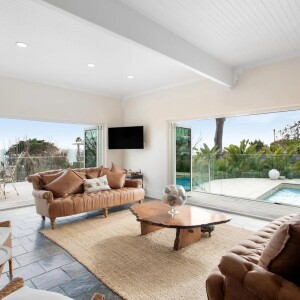 2020126765_12_1_251022_060955-w1600-h1067