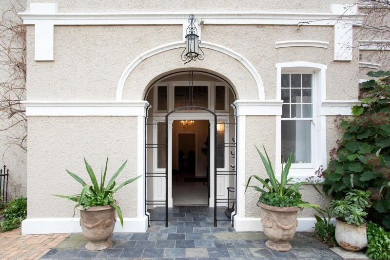 2020126765_1_1_251022_060951-w1600-h1067