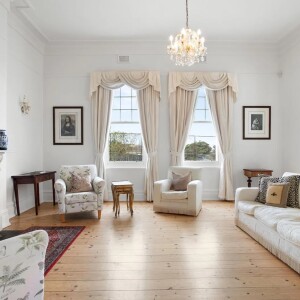 2020126765_3_1_251022_060951-w1600-h1067