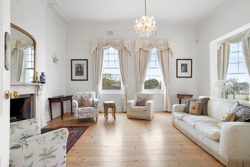 2020126765_3_1_251022_060951-w1600-h1067