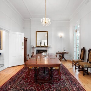 2020126765_4_1_251022_060955-w1600-h1067