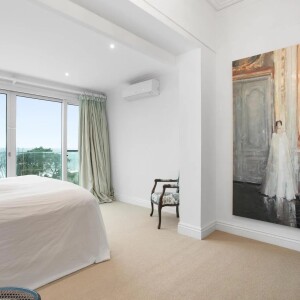 2020126765_6_1_251022_060955-w1600-h1067