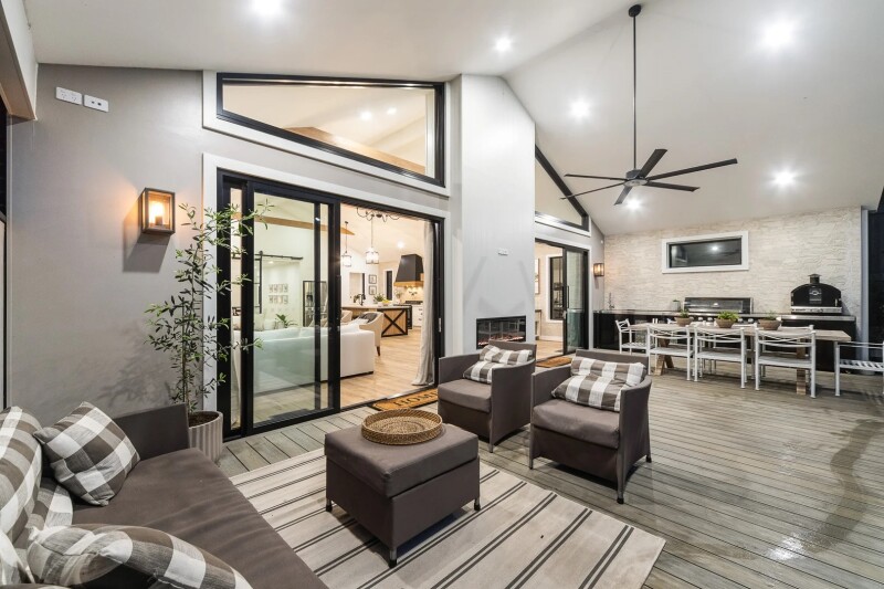 2019528077_15_1_240930_081219-w1920-h1280