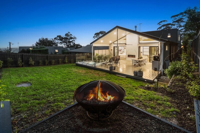 2019528077_19_1_240930_081219-w1920-h1280