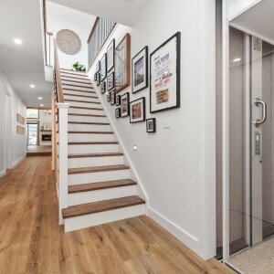 2019528077_5_1_241015_061219-w1920-h1280