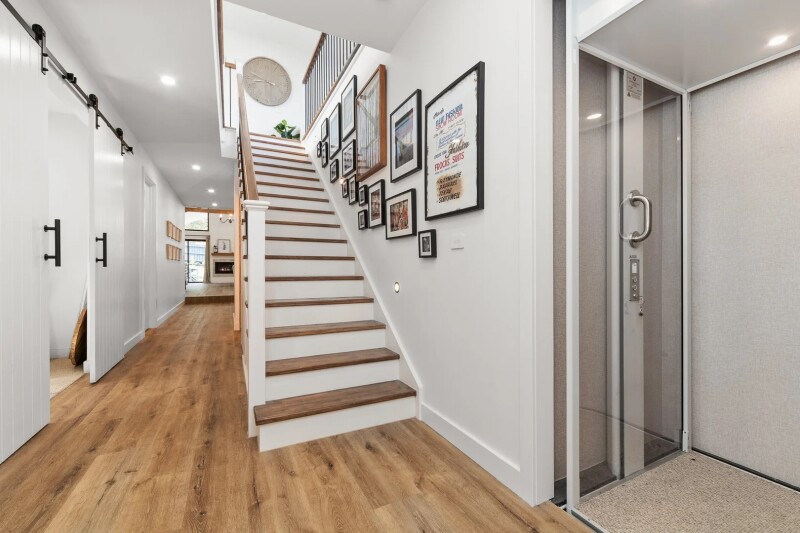 2019528077_5_1_241015_061219-w1920-h1280