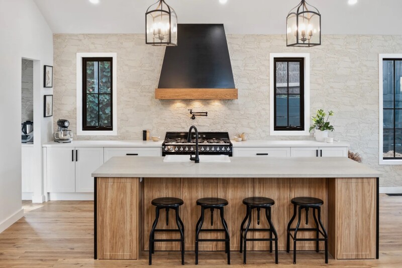 2019528077_9_1_240930_081219-w1920-h1280