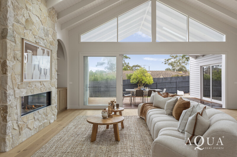 208_Mount_Eliza_Way_049