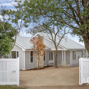 208_Mount_Eliza_Way_173