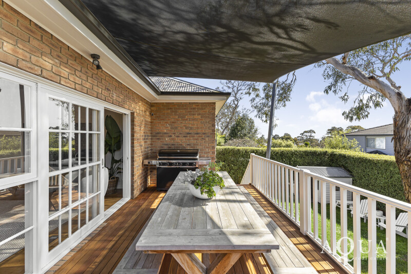 12_Summerhill_Cres_006