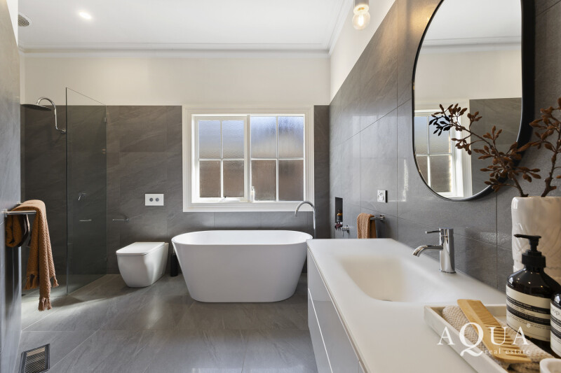 12_Summerhill_Cres_102