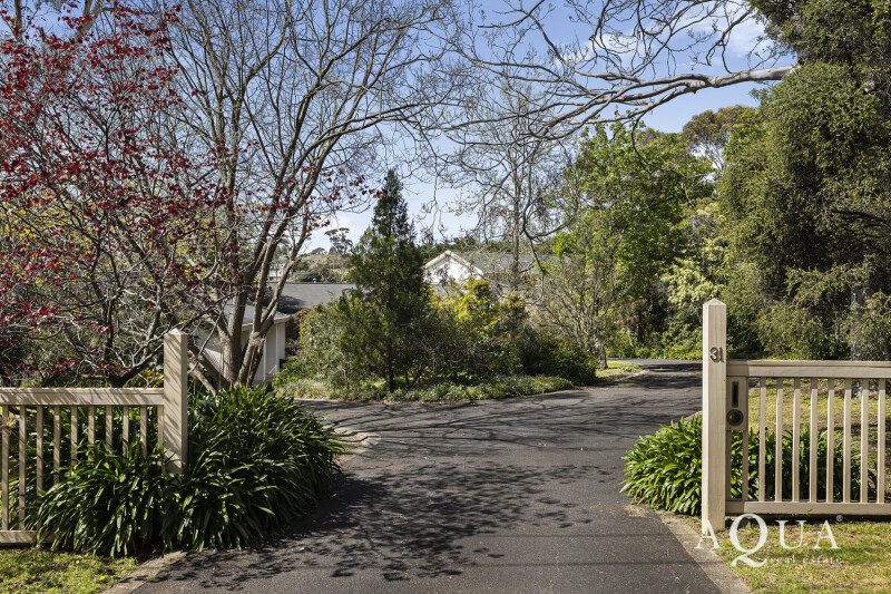 31_Canadian_Bay_Rd_146