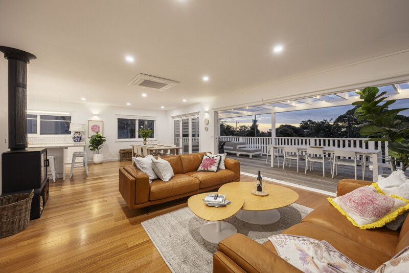 LIV240206_10Rosserdale_058