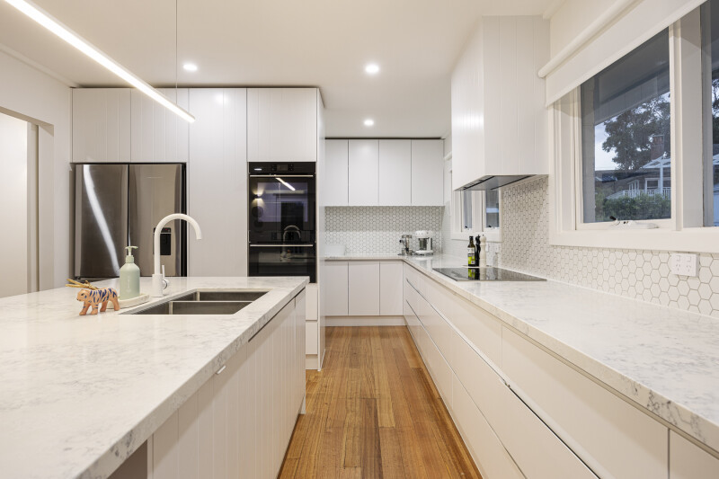 LIV240206_10Rosserdale_117