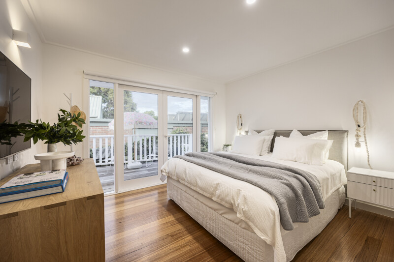 LIV240206_10Rosserdale_264