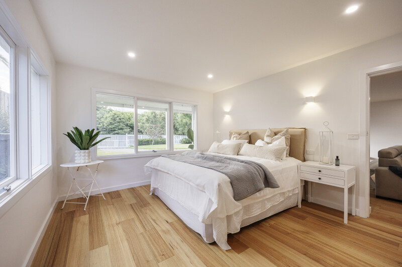 LIV240206_10Rosserdale_306