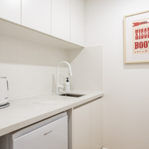 LIV240206_10Rosserdale_326